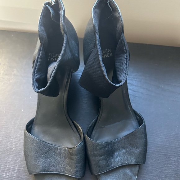 Eileen Fisher Corona Sandals Black Leather Ankle Strap Zip Wedge Peep - Picture 2 of 6